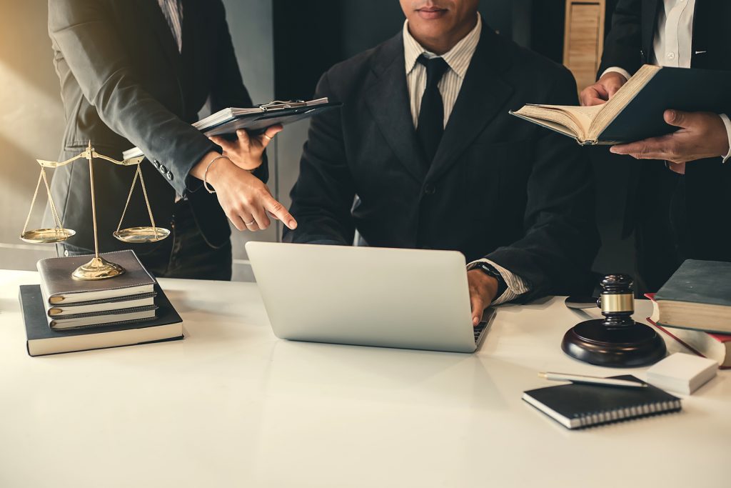 Leveraging A Business Lawyer For Success: How Legal Expertise Can Drive Growth